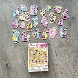 🛍️ bundle 5 items for$15 🛍️Disney Minnie Mouse Wooden Magnets Set - Multicolor